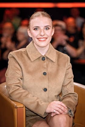 MDR - Riverboat. Sängerin Johanna Mross anläßlich der Aufzeichnung der MDR - Talkshow Riverboat am 08.10.2026 in der Mediacity Leipzig. 20261008SFL0015
