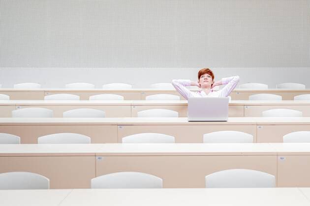 Tschechien, Hochschule will wegen KI und Plagiate Bachelorarbeiten abschaffen
