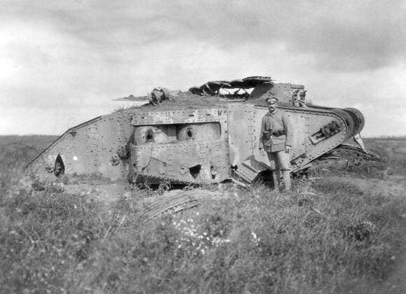 IMAGO History, Archiv, Erster Weltkrieg, Panzer und gepanzerte Fahrzeuge 1914-1918