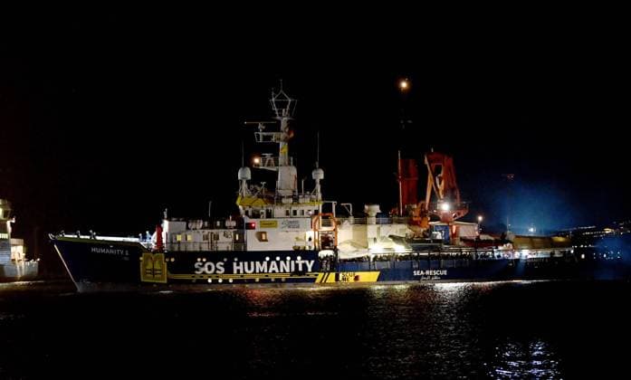 Seenotrettungsschiff Humanity 1 von italienischen Behörden festgesetzt, Archivbilder