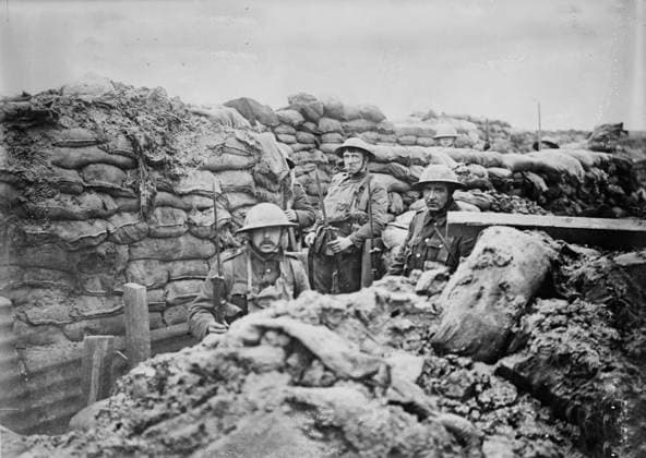 IMAGO History, Bain News Service Archiv, Erster Weltkrieg, Britische Truppen kämpfen in Frankreich 1914-1918