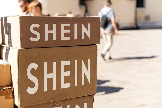 Neue Zoll-Regelungen, Zollgebühr für kleine Pakete von Temu und Shein, Archivbilder