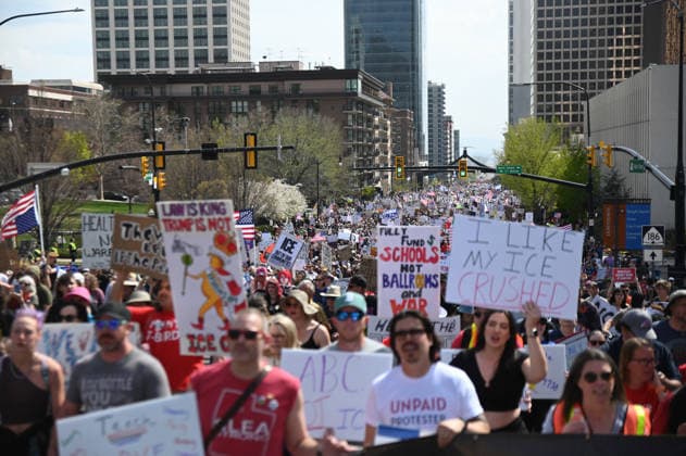 USA, No Kings Demonstration gegen Donald Trump-Regierung in Salt Lake City, Utah