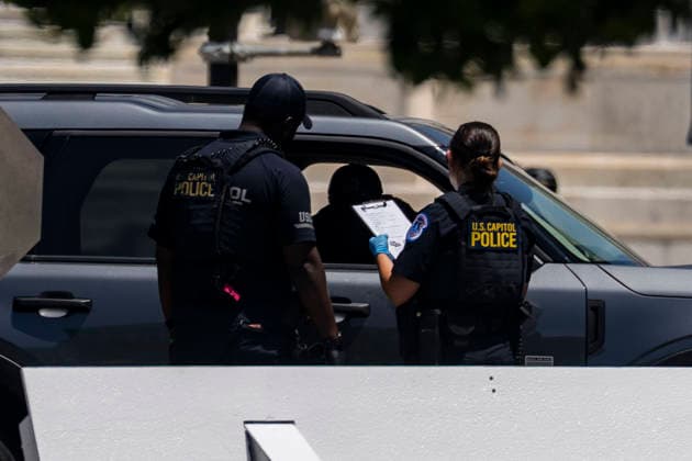 USA, Mann mit Waffe in der Nähe des US-Kapitols festgenommen in Washington DC