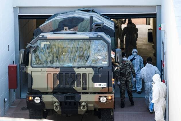 Coronavirus in Italien, Militär transportiert Särge von Bergamo nach Florenz