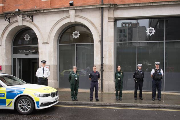 Coronavirus in Großbritannien, staatliches Personal erhält im Rahmen von PMART spezielles Training