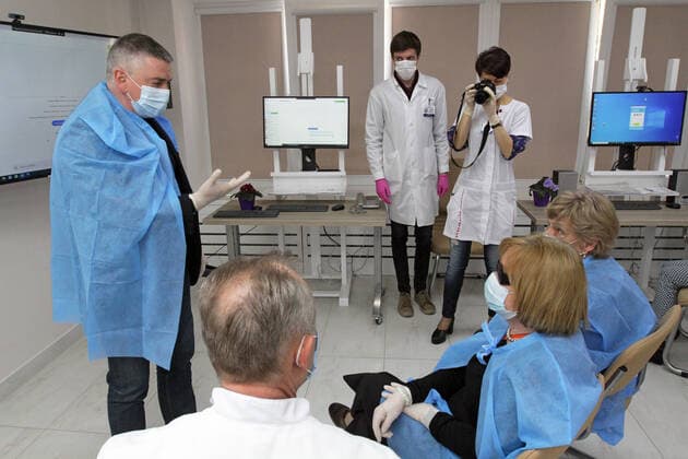 Coronavirus in der Ukraine, Ärzte und Pflegekräfte diskutieren Maßnahmen in der Krise