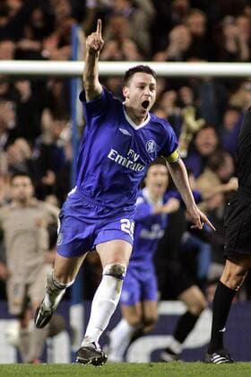 John Terry (Chelsea) - Torjubel - EDITORIAL USE ONLY. No use with unauthorised audio, video, data, fixture lists, club league logos or live services. Online in-match use limited to 120 images, no video emulation. No use in betting, games or single club league player publications. Fußball EC 1 Herren Champions League 2004 2005, Achtelfinale, Chelsea FC London, Einzelbild London Freude, Begeisterung,