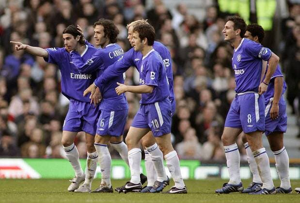Torjubel Chelsea - v.li.: Torschütze Tiago, Ricardo Carvalho, Joe Cole und Frank Lampard - EDITORIAL USE ONLY. No use with unauthorised audio, video, data, fixture lists, club league logos or live services. Online in-match use limited to 120 images, no video emulation. No use in betting, games or single club league player publications. Fußball Herren English Premier League 2004 2005, 1. Englische Liga, Chelsea FC London Gruppe Manchester Freude,