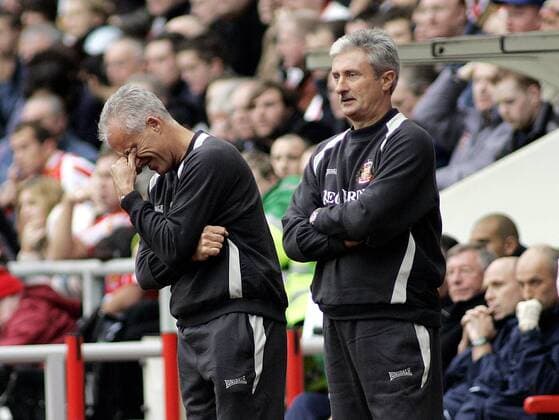 Trainer Mick McCarthy (li.) und Co Trainer Ian Evans (beide Sunderland) enttäuscht - EDITORIAL USE ONLY. No use with unauthorised audio, video, data, fixture lists, club league logos or live services. Online in-match use limited to 120 images, no video emulation. No use in betting, games or single club league player publications. Fußball Herren English Premier League 2005 2006, 1. Englische Liga, Sunderland AFC, FC, Vdig Gruppe Sunderland Enttäuschung,