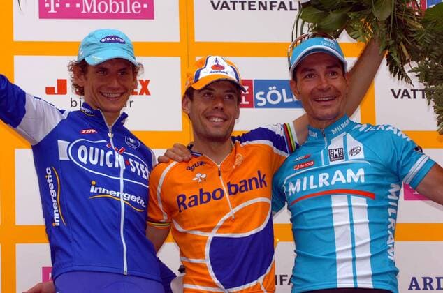 Oscar Freire (Spanien Rabobank, Mitte) gewinnt die Vattenfall Cyclassics 2006 vor Erik Zabel (Deutschland Milram, re.) und Filippo Pozzato (Italien Quick Step Innergetic) - Radsport Herren Vattenfall Cyclassics 2006, ProTour, Straßenradsport, Straße, Rad Gruppe Hamburg Freude, Radsport Herren Vattenfall Cyclassics 2006, ProTour, Straßenradsport, Straße, Rad Gruppe Hamburg Freude,