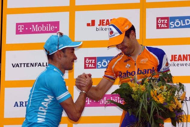 Oscar Freire (Spanien Rabobank, re.) gewinnt die Vattenfall Cyclassics 2006 vor Erik Zabel (Deutschland Milram) - Radsport Herren Vattenfall Cyclassics 2006, ProTour, Straßenradsport, Straße, Rad Gruppe Hamburg Freude, Radsport Herren Vattenfall Cyclassics 2006, ProTour, Straßenradsport, Straße, Rad Gruppe Hamburg Freude,