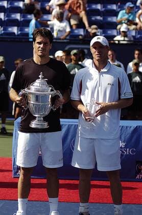 Thomas Haas (Deutschland, li.) gewinnt das Countrywide Classic 2006 gegen Dmitri Tursunov (Rußland) - (Icon40325964) Tennis Herren Countrywide Classic 2006, ATP Tour, Endspiel, Finale Gruppe Straus Stadium Los Angeles, LA, L.A. Tennis Herren Countrywide Classic 2006, ATP Tour, Endspiel, Finale Gruppe Straus Stadium Los Angeles, LA, L.A. EDITORIAL USE ONLY