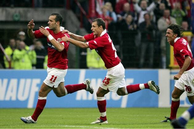 Torjubel Lüttich, v.li.: Milan Rapaic, Milan Jovanovic und Sa Pinto - Fußball EC 1 Herren Champions League Qualifikation 2006 2007, Jupiler, 1. Belgische Liga, Standard Lüttich Gruppe Lüttich Freude, Fußball EC 1 Herren Champions League Qualifikation 2006 2007, Jupiler, 1. Belgische Liga, Standard Lüttich Gruppe Lüttich Freude,