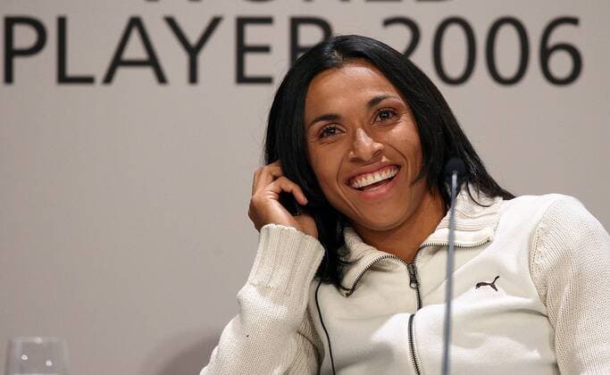 Marta (Brasilien) während der Pressekonferenz zur FIFA World Player Gala 2006 - Fußball Damen Wahl zum Weltfußballer des Jahres 2006, Weltfußballerin, Weltverband, Weltfußballverband, Vdig Porträt Frauen, Frauenfußball Zürich Fußball Damen Wahl zum Weltfußballer des Jahres 2006, Weltfußballerin, Weltverband, Weltfußballverband, Vdig Porträt Frauen, Frauenfußball Zürich