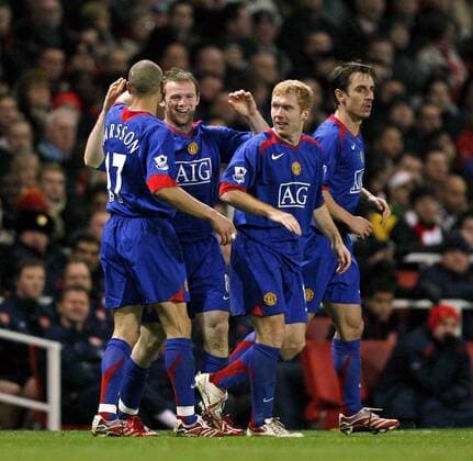 Torjubel Manchester United v.li.: Larsson, Wayne Rooney, Paul Scholes und Gary Neville - EDITORIAL USE ONLY. No use with unauthorised audio, video, data, fixture lists, club league logos or live services. Online in-match use limited to 120 images, no video emulation. No use in betting, games or single club league player publications. Fußball Herren English Premier League 2006 2007, 1. Englische Liga, Manchester United, ManU Gruppe London Freude, Fußball Herren English Premier League 2006 2007, 1. Englische Liga, Manchester United, ManU Gruppe London Freude,