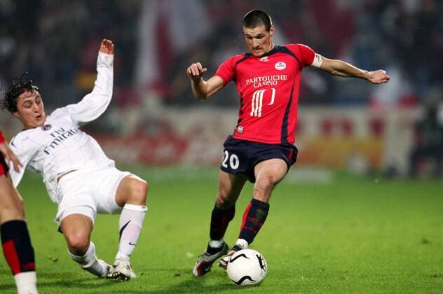 Gregory Tafforeau (Lille, re.) gegen Cristian Rodriguez (Paris St. Germain) - (pan18386) Fußball Herren Ligue 1 2006 2007, 1. Französische Liga, OSC Lille - Paris Saint Germain, PSG, St. Gruppe Lille Dynamik, Fußball Herren Ligue 1 2006 2007, 1. Französische Liga, OSC Lille - Paris Saint Germain, PSG, St. Gruppe Lille Dynamik,