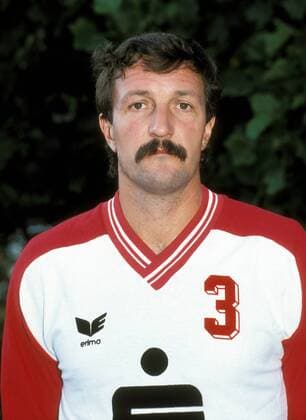 Peter Kovacs (TUSEM Essen) Handball 1. BL Herren Saison 1990 1991, TUSEM Essen, Vorstellung, Präsentation, Pressetermin, Porträttermin Porträt Aufnahmedatum geschätzt Essen Handball 1. BL Herren Saison 1990 1991, TUSEM Essen, Vorstellung, Präsentation, Pressetermin, Porträttermin Porträt Aufnahmedatum geschätzt Essen