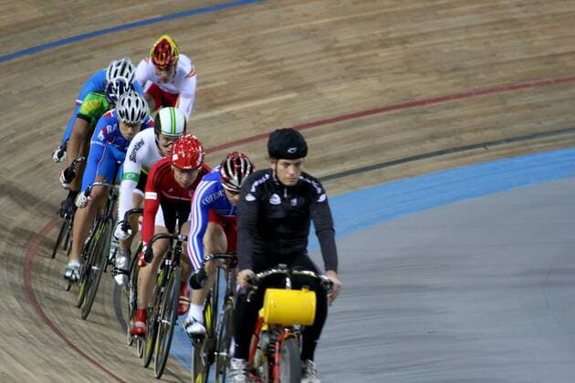 Keirin Vorlauf bei der WM 2007 in Palma de Mallorca mit Rene Wolff (Deutschland) an zweiter Stelle - Radsport WM Herren WM 2007, Rad, Bahn, Halle, Indoor, Bahnrad, Bahnradsport, ,, Nationaltrikot Gruppe Palma de Mallorca Radsport WM Herren WM 2007, Rad, Bahn, Halle, Indoor, Bahnrad, Bahnradsport, ,, Nationaltrikot Gruppe Palma de Mallorca