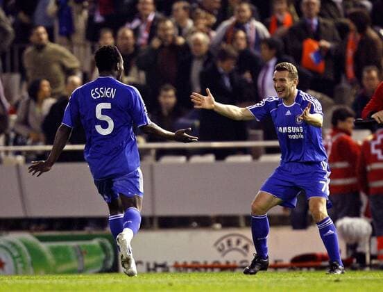 Schlussjubel Chelsea - die Torschützen Andriy Shevchenko (re.) und Mickael Essien feiern zusammen - EDITORIAL USE ONLY. No use with unauthorised audio, video, data, fixture lists, club league logos or live services. Online in-match use limited to 120 images, no video emulation. No use in betting, games or single club league player publications. Fußball EC 1 Herren Champions League 2006 2007, Chelsea FC London Gruppe Valencia Freude, Fußball EC 1 Herren Champions League 2006 2007, Chelsea FC London Gruppe Valencia Freude,