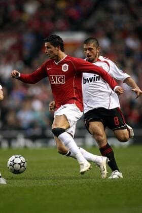 Cristiano Ronaldo (Manchester United, li.) gegen Gennnaro Gattuso (AC Mailand) - Fußball EC 1 Herren Champions League 2006 2007, Manchester United - AC Mailand 3:2, ManU, Milan, Halbfinale Gruppe Manchester Dynamik, Fußball EC 1 Herren Champions League 2006 2007, Manchester United - AC Mailand 3:2, ManU, Milan, Halbfinale Gruppe Manchester Dynamik,