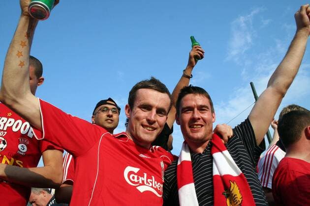 Fans des FC Liverpool feiern am Vortag des Endspiels der Champions League 2006 2007 den wiederholten Einzug in das Finale Fußball EC 1 Herren Vorschau Champions League 2006 2007, Liverpool FC, Finale, Endspiel Gruppe Athen Begeisterung, Freude, Fußball EC 1 Herren Vorschau Champions League 2006 2007, Liverpool FC, Finale, Endspiel Gruppe Athen Begeisterung, Freude,