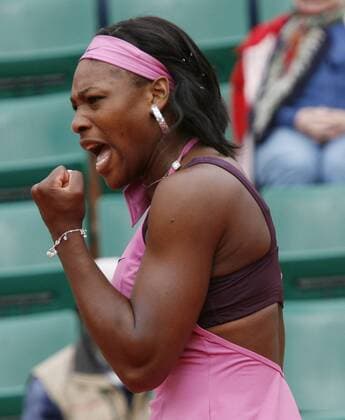 Serena Williams (USA) - jubelt - (PAR20070527710) Tennis Damen French Open 2007, Grand Slam, WTA, Vdig Einzelbild Roland Garros Paris Begeisterung, Freude, Tennis Damen French Open 2007, Grand Slam, WTA, Vdig Einzelbild Roland Garros Paris Begeisterung, Freude,