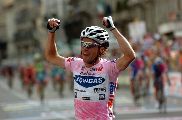 Danilo di Luca (Italien Liquigas) gewinnt den Giro d Italia 2007 - Radsport Herren Giro d Italia 2007, dItalia, ProTour, Straßenradsport, Straße, Rad, Einzelbild 21. Etappe: Vestona - Mailand Freude, Radsport Herren Giro d Italia 2007, dItalia, ProTour, Straßenradsport, Straße, Rad, Einzelbild 21. Etappe: Vestona - Mailand Freude,