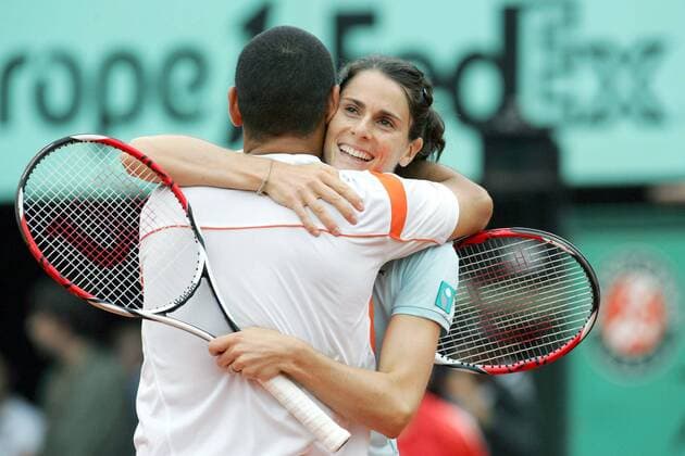 Nathalie Dechy (Frankreich, re.) und Andy Ram (Israel) gewinnen die French Open 2007 im Mixed - (pan20636) Tennis French Open 2007, Grand Slam, WTA, ATP Tour Gruppe Roland Garros Paris Glück, Freude, Tennis French Open 2007, Grand Slam, WTA, ATP Tour Gruppe Roland Garros Paris Glück, Freude,