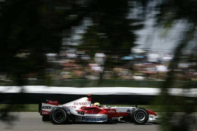 Ralf Schumacher (Deutschland Toyota) in seinem Boliden Motorsport Grand Prix Herren Großer Preis der USA 2007, Formel 1 Weltmeisterschaft, F1, F, GP, WM Einzelbild Indianapolis Motorsport Grand Prix Herren Großer Preis der USA 2007, Formel 1 Weltmeisterschaft, F1, F, GP, WM Einzelbild Indianapolis