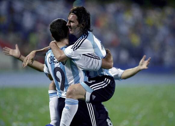Hernan Crespo (li.) und Lionel Messi (beide Argentinien) - Torjubel Fußball Länderspiel Herren Copa America 2007, Amerika, Südamerikameisterschaft, Südamerika Meisterschaft, Nationalteam Gruppe Maracaibo Freude, Fußball Länderspiel Herren Copa America 2007, Amerika, Südamerikameisterschaft, Südamerika Meisterschaft, Nationalteam Gruppe Maracaibo Freude,