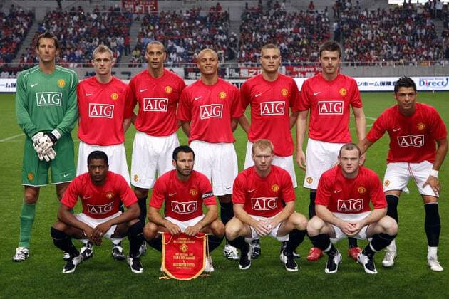 Mannschaftsbild Manchester United, hi.v.li.: Torwart Edwin van der Sar, Darren Fletcher, Rio Ferdinand, Wesley Brown, Nemanja Vidic, Michael Carrick und Cristiano Ronaldo; Vorn: Patrice Evra, . - (aflo2007071802483681) Fußball Herren Saisonvorbereitung 2007 2008, Test, Testspiel, Vorbereitung, Saison Totale o0 English Premier League, 1. Englische Liga Saitama Fußball Herren Saisonvorbereitung 2007 2008, Test, Testspiel, Vorbereitung, Saison Totale o0 English Premier League, 1. Englische Liga Saitama