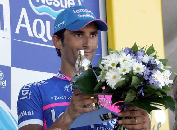 Daniele Bennati (Italien Lampre Fondital) gewinnt die 17. Etappe der Tour de France 2007 Radsport Herren Tour de France 2007, ProTour, Straßenradsport, Straße, Rad, Einzelbild 17.Etappe: Pau - Castelsarrasin Radsport Herren Tour de France 2007, ProTour, Straßenradsport, Straße, Rad, Einzelbild 17.Etappe: Pau - Castelsarrasin
