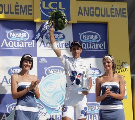 Sandy Casar (Frankreich Francaise des Jeux) gewinnt die 18. Etappe der Tour de France 2007 Radsport Herren Tour de France 2007, ProTour, Straßenradsport, Straße, Rad Gruppe 18. Etappe. Cahors - Angouleme Freude, Radsport Herren Tour de France 2007, ProTour, Straßenradsport, Straße, Rad Gruppe 18. Etappe. Cahors - Angouleme Freude,