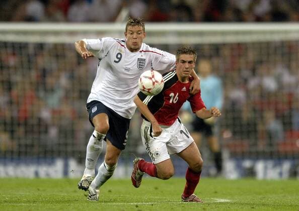 Philipp Lahm (Deutschland, re.) gegen Alan Smith (England) Fußball Länderspiel Herren Freundschaftsspiel 2007, Test, Testspiel, Nationalmannschaft, Nationaltrikot Gruppe London Dynamik, Fußball Länderspiel Herren Freundschaftsspiel 2007, Test, Testspiel, Nationalmannschaft, Nationaltrikot Gruppe London Dynamik,