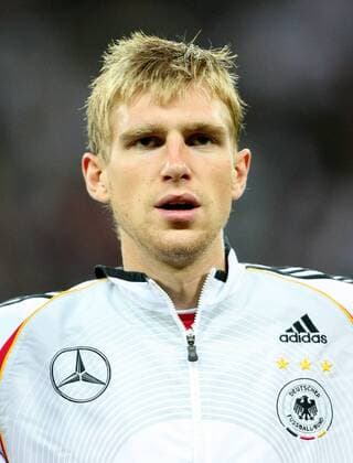 Per Mertesacker (Deutschland) - Nationalhymne Fußball Länderspiel Herren Freundschaftsspiel 2007, Test, Testspiel, Nationalmannschaft, Deutschland Porträt London Fußball Länderspiel Herren Freundschaftsspiel 2007, Test, Testspiel, Nationalmannschaft, Deutschland Porträt London