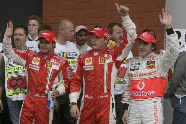 Fernando Alonso (Spanien McLaren Mercedes, re.), Kimi Räikkönen (Finnland, Mitte) und Felipe Massa (Brasilien beide Ferrari) freuen sich im Qualifying zum GP von Belgien 2007 über die ersten Startplätze Motorsport Grand Prix Herren Großer Preis von Belgien 2007, Formel 1 Weltmeisterschaft, F1, F, GP, WM, Qualifying Gruppe Spa Francorchamps Motorsport Grand Prix Herren Großer Preis von Belgien 2007, Formel 1 Weltmeisterschaft, F1, F, GP, WM, Qualifying Gruppe Spa Francorchamps