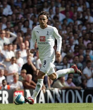 Dimitar Berbatov (Tottenham Hotspurs) am Ball - EDITORIAL USE ONLY. No use with unauthorised audio, video, data, fixture lists, club league logos or live services. Online in-match use limited to 120 images, no video emulation. No use in betting, games or single club league player publications. Fußball Herren English Premier League 2007 2008, 1. Englische Liga, Tottenham Hotspur, Spurs Einzelbild London Dynamik, Fußball Herren English Premier League 2007 2008, 1. Englische Liga, Tottenham Hotspur, Spurs Einzelbild London Dynamik,