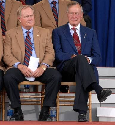 Kapitän Jack Nicklaus (li.) und Ex Präsident George Bush sen. (beide USA) während der Eröffnung des Presidents Cup 2007 - (MON20070926337) Golf Herren The Presidents Cup 2007, President s, PGA Tour, Eröffnungsfeier, Eröffnung, Feier, Zeremonie, Gruppe Montreal people Golf Herren The Presidents Cup 2007, President s, PGA Tour, Eröffnungsfeier, Eröffnung, Feier, Zeremonie, Gruppe Montreal people