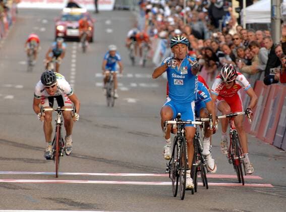 Paolo Bettini (Italien, Mitte) ist Weltmeister 2007 Radsport WM Herren WM 2007, Straßenradsport, Straße, Rad, Straßenrennen Gruppe Stuttgart Freude, Radsport WM Herren WM 2007, Straßenradsport, Straße, Rad, Straßenrennen Gruppe Stuttgart Freude,