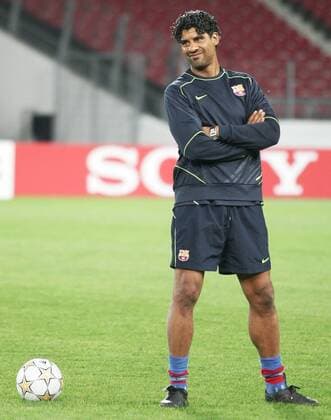 Trainer Frank Rijkaard (FC Barcelona) skeptisch Fußball EC 1 Herren Champions League 2007 2008, Training, FC Barcelona, Barca, Primera Division, 1. Spanische Liga Einzelbild Stuttgart Skepsis, Nachdenklichkeit, Fußball EC 1 Herren Champions League 2007 2008, Training, FC Barcelona, Barca, Primera Division, 1. Spanische Liga Einzelbild Stuttgart Skepsis, Nachdenklichkeit,