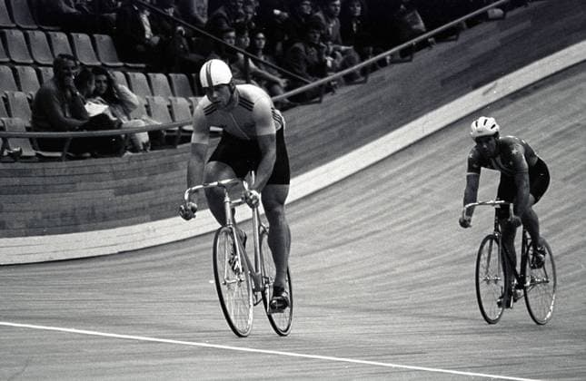 Michael Hübner (DDR, li.) gegen Mark Gorski (USA) Radsport Herren Goodwill Games 1986, Good Will, GoodWillGames, Spiele des Guten Willens, Nationaltrikot, Vneg Vsw Gruppe Moskau Radsport Herren Goodwill Games 1986, Good Will, GoodWillGames, Spiele des Guten Willens, Nationaltrikot, Vneg Vsw Gruppe Moskau