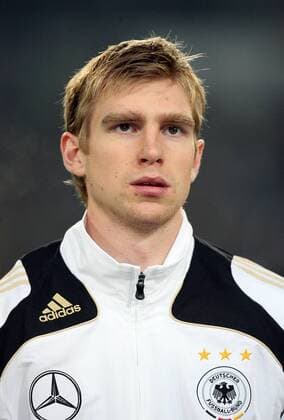 Per Mertesacker (Deutschland) - Nationalhymne Fußball Länderspiel Herren EM Qualifikation 2007, Nationalmannschaft, Porträt Hannover Fußball Länderspiel Herren EM Qualifikation 2007, Nationalmannschaft, Porträt Hannover
