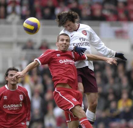 Tomas Rosicky (Arsenal, re.) gegen Gary O Neil (Middlesbrough) - EDITORIAL USE ONLY. No use with unauthorised audio, video, data, fixture lists, club league logos or live services. Online in-match use limited to 120 images, no video emulation. No use in betting, games or single club league player publications. Fußball Herren English Premier League 2007 2008, 1. Englische Liga, Middlesbrough FC - Arsenal FC London 2:1 Gruppe Middlesbrough Dynamik, Kampf, Fußball Herren English Premier League 2007 2008, 1. Englische Liga, Middlesbrough FC - Arsenal FC London 2:1 Gruppe Middlesbrough Dynamik, Kampf,