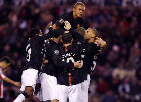 Torjubel Manchester United, u.a. Wesley Brown (oben) - Fußball Herren English Premier League 2007 2008, 1. Englische Liga, Manchester United, ManU Gruppe Sunderland Freude, Begeisterung, Fußball Herren English Premier League 2007 2008, 1. Englische Liga, Manchester United, ManU Gruppe Sunderland Freude, Begeisterung,