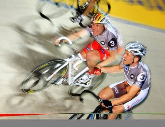 Andreas Beikirch (li.) und Andreas Müller (beide Deutschland) - Wechsel Radsport Herren Zürcher 6 Tage Rennen 2007, Sechstagerennen, Sechstage, Sechs, Sixdays, six days, Rad, Bahn, Halle Einzelbild o0 Züricher Zürich Radsport Herren Zürcher 6 Tage Rennen 2007, Sechstagerennen, Sechstage, Sechs, Sixdays, six days, Rad, Bahn, Halle Einzelbild o0 Züricher Zürich