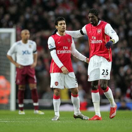 Eduardo da Silva (li.) und Emmanuel Adebayor (beide Arsenal) - Torjubel - EDITORIAL USE ONLY. No use with unauthorised audio, video, data, fixture lists, club league logos or live services. Online in-match use limited to 120 images, no video emulation. No use in betting, games or single club league player publications. Fußball Herren English Premier League 2007 2008, 1. Englische Liga, Arsenal FC London Gruppe London Freude, Fußball Herren English Premier League 2007 2008, 1. Englische Liga, Arsenal FC London Gruppe London Freude,