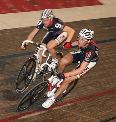 Bruno Risi (li.) und Franco Marvulli (beide Schweiz) - Wechsel Radsport Herren Stuttgarter 6 Tage Rennen 2008, sechs, Sechstagerennen, Sechstage, Six Days, SixDays Gruppe Stuttgart Radsport Herren Stuttgarter 6 Tage Rennen 2008, sechs, Sechstagerennen, Sechstage, Six Days, SixDays Gruppe Stuttgart