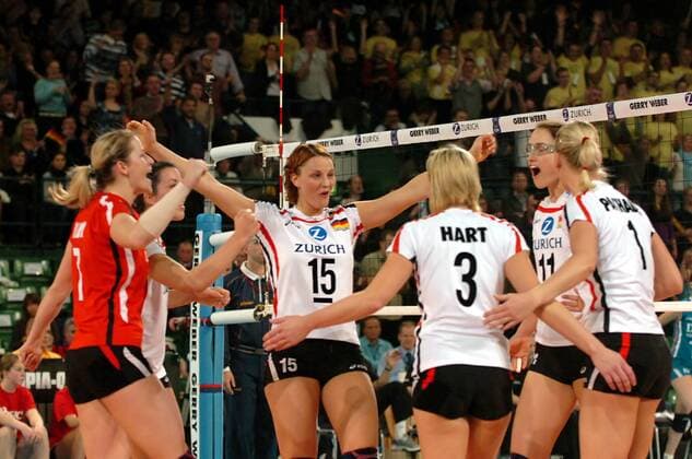 Jubel Deutschland, v.li.: Heike Beier, Angelina Grün, Tanja Hart, Christiane Fürst und Hanka Pachale Volleyball Länderspiel Damen Olympiaqualifikation 2008, Olympia Qualifikation, Nationalteam, Nationaltrikot Gruppe Halle Westfalen Freude, Volleyball Länderspiel Damen Olympiaqualifikation 2008, Olympia Qualifikation, Nationalteam, Nationaltrikot Gruppe Halle Westfalen Freude,