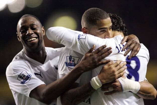 Torjubel Tottenham Hotspurs, v.li.: Ledley King, Kevin Prince Boateng und Jermaine Jenas - EDITORIAL USE ONLY. No use with unauthorised audio, video, data, fixture lists, club league logos or live services. Online in-match use limited to 120 images, no video emulation. No use in betting, games or single club league player publications. Fußball Herren Carling Cup 2007 2008, League, Ligapokal, englischer Pokal, Halbfinale, Spurs Gruppe London Freude, Begeisterung, Fußball Herren Carling Cup 2007 2008, League, Ligapokal, englischer Pokal, Halbfinale, Spurs Gruppe London Freude, Begeisterung,